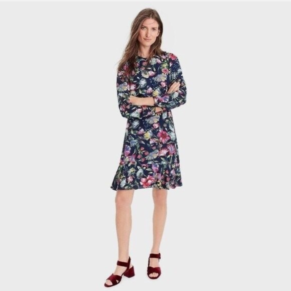 J. Crew Dresses & Skirts - J. Crew Navy Floral print long sleeve chiffon dress size 2